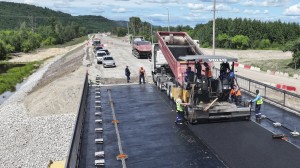 Амурская область: при ремонте моста на трассе Благовещенск – Свободный используют вибролитой асфальт